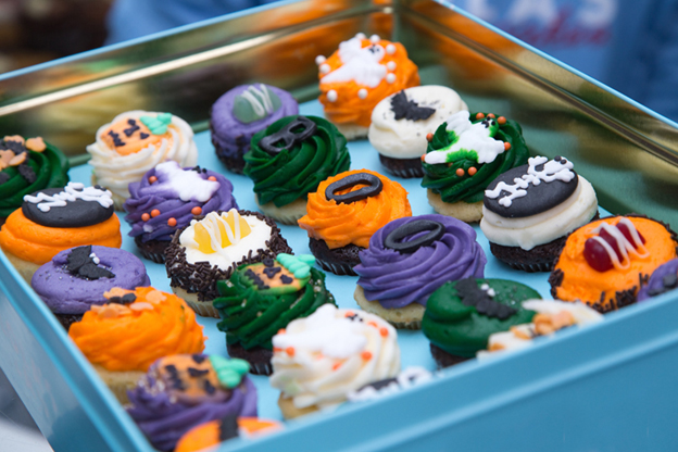 Highlight Seasonal Bakery Themes and Promotions